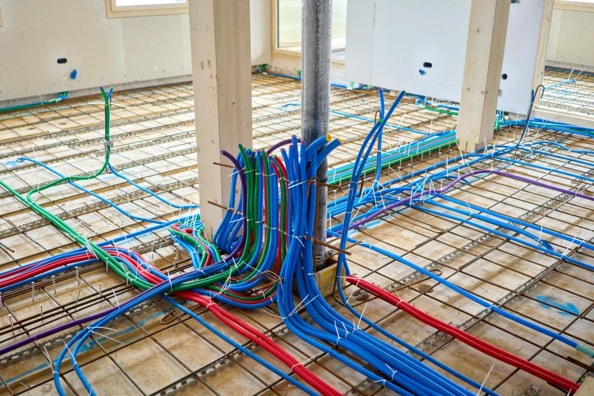Sistemas Hidráulicos e Elétricos